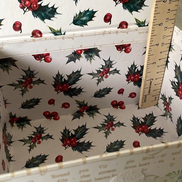 Folding gift box - Picture 2 of 8